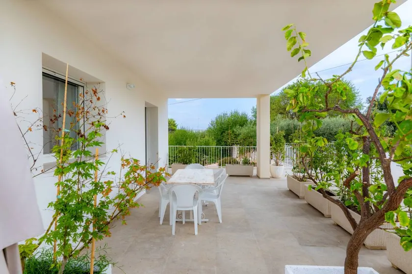Villa with garden, BBQ & terrace | Garden view - Image 1