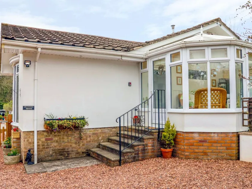 Cottage with garden | Dogs allowed - Image 1