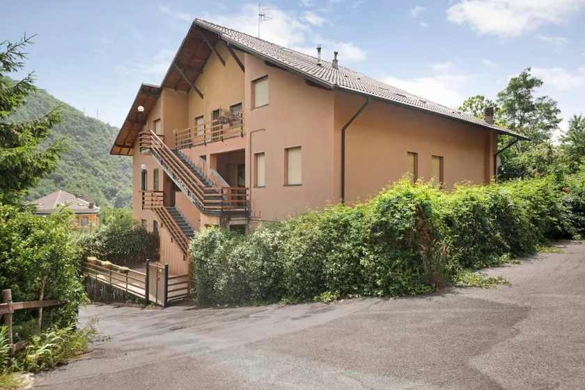 Family-friendly holiday apartment | Mountain view - Image 1