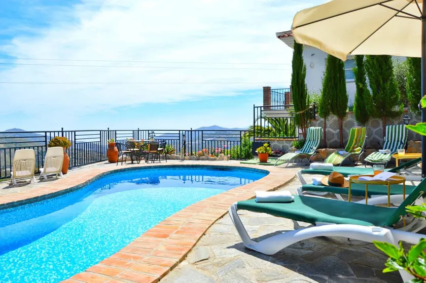 Apartment „Reina“ mit Pool, Whirlpool und Terrasse - Image 1
