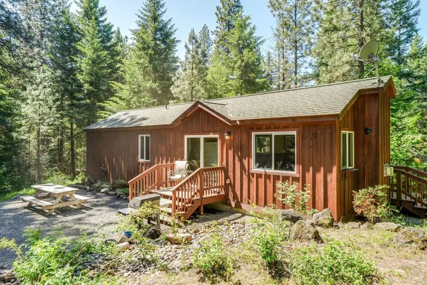Charming Log Cabin for Families near Mount Rainier, Washington - Image 1