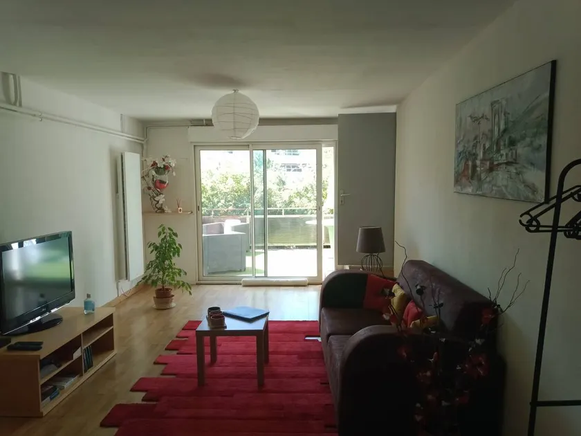 Terrace Flat Near The City Centre - Image 1