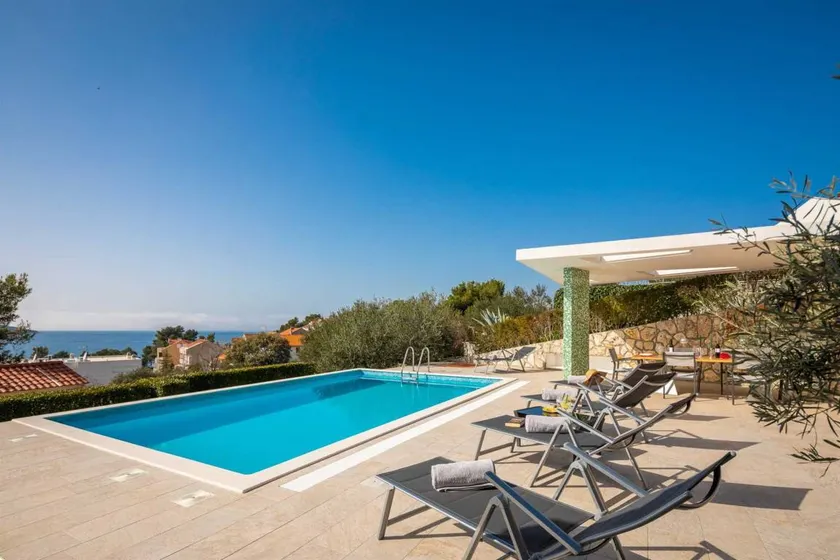 Villa with terrace, garden & barbeque | Pool view - Image 1