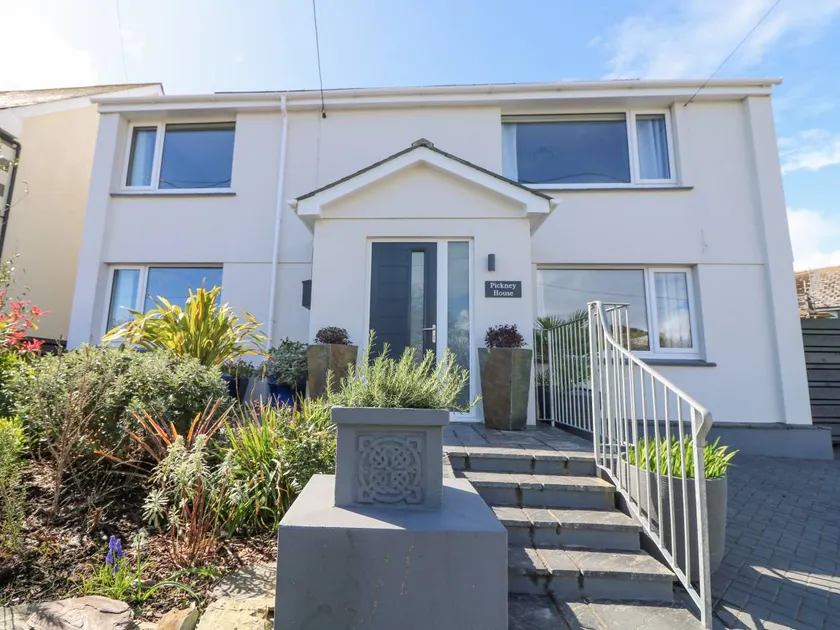 Children-friendly cottage with garden & barbeque | Dogs allowed - Image 1