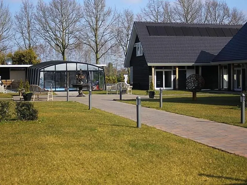 Holiday home with pool, terrace & garden | Pet-friendly - Image 1
