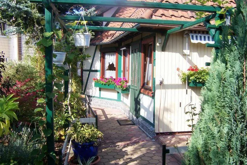 Ferienhaus mit Grill, Pool und Terrasse - Image 1