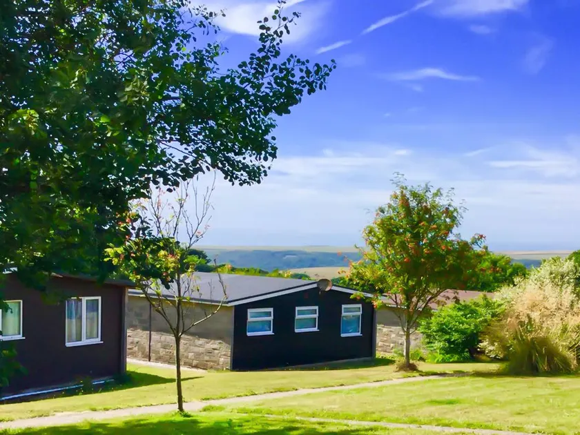 Family-oriented charming cottage with garden | Pets allowed - Image 1