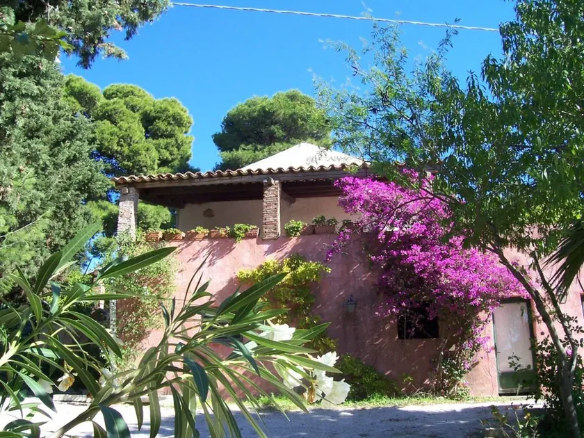 Ferienhaus mit privatem Pool, Grill und Terrasse - Image 1