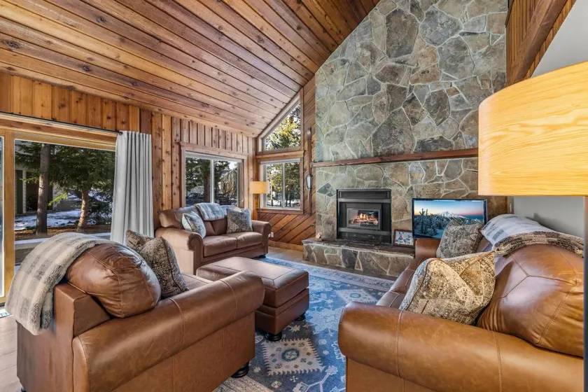 Big Moose Lodge - Image 1