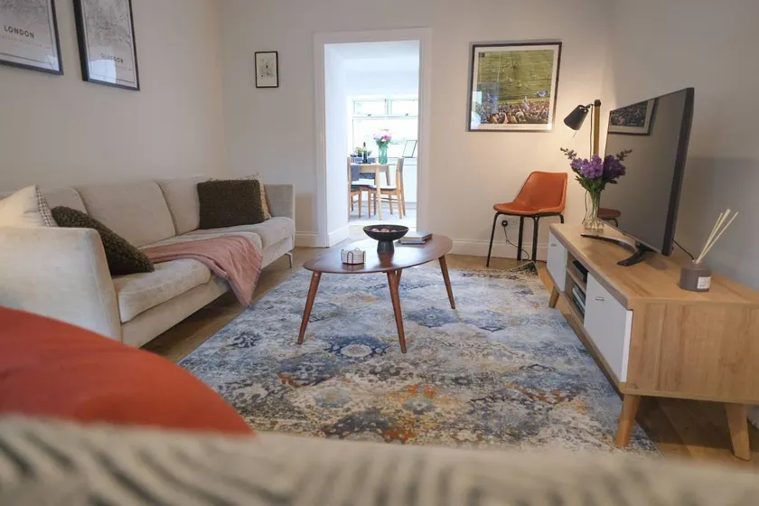 Fully equipped holiday home with BBQ, garden & terrace | Pet-friendly - Image 1
