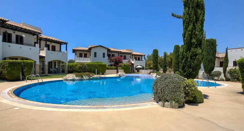 Villa con barbacoa, jardín y terraza - Image 1