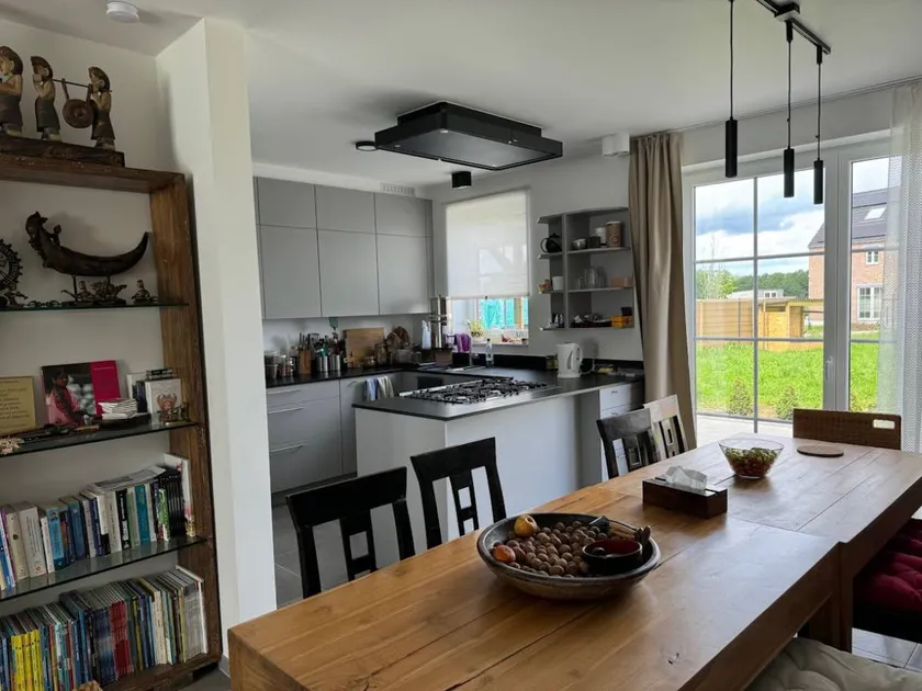 Habitación en casa de familia - Image 1