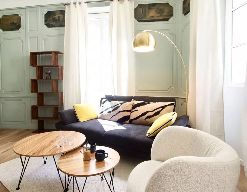 Flat with terrace | City view - Image 1
