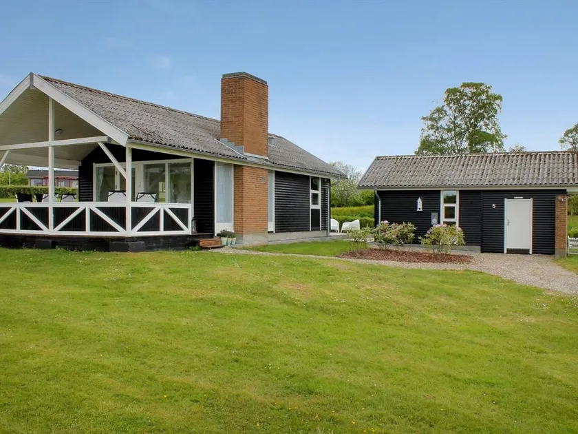 Holiday Home Silka 250m from the sea by Interhome - Image 1