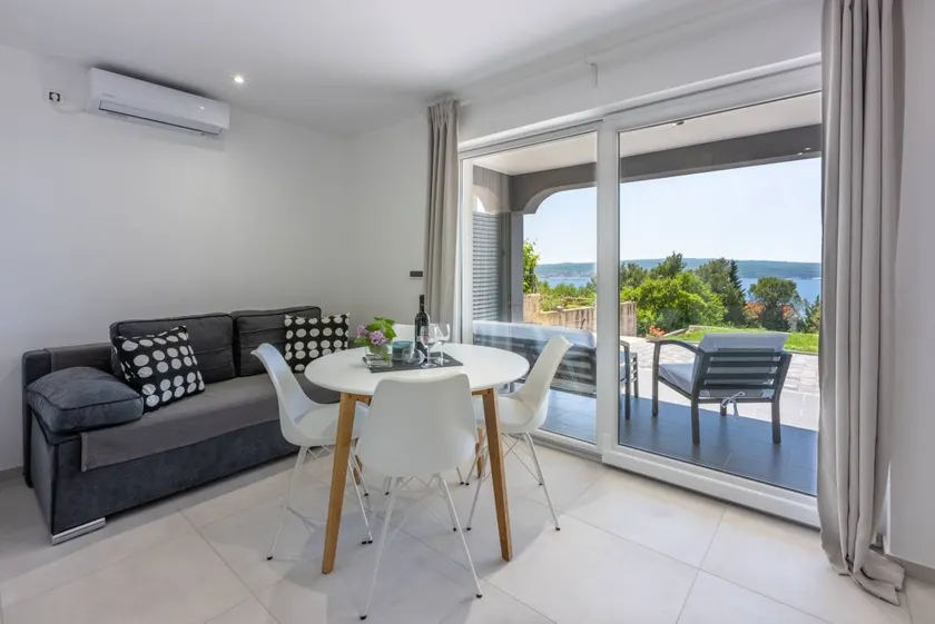Holiday apartment with terrace | Sea view | Beach nearby - Image 1