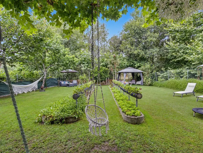 Nice holiday home with garden, barbecue & terrace | Beach view | Close to the beach | Suitable for remote work - Image 1