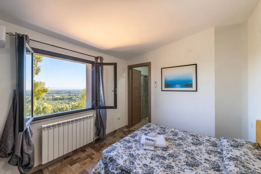 Chambre chez l'habitant avec jardin, terrasse et barbecue | Vue montagne - Image 1