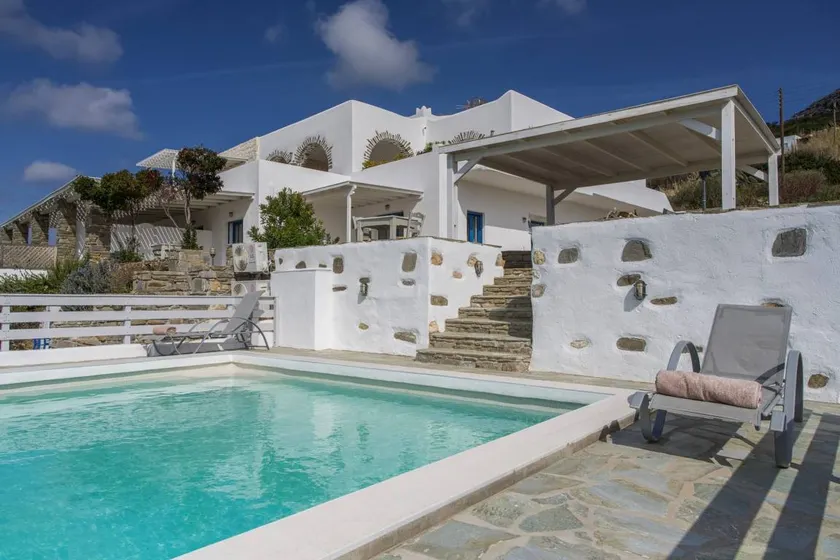 Heavenly Paros Villa Villa Emerald Cove 4 Bedrooms Fully Airconditioned - Image 1