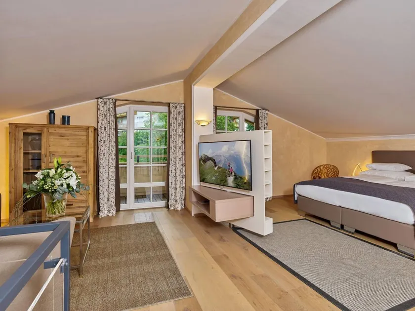 Family-friendly wonderful flat with terrace & sauna | Mountain view | Suitable for remote work | Pet-friendly - Image 1