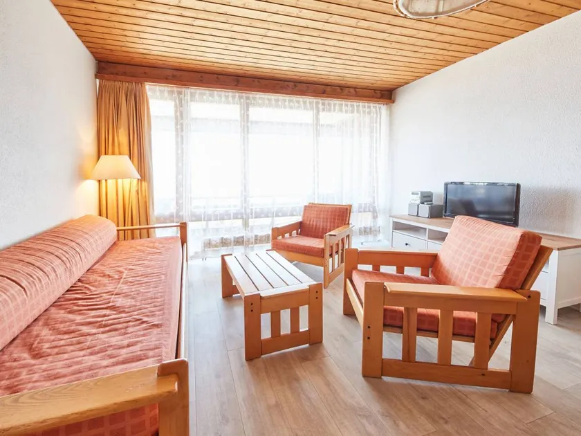 Flat with pool | Mountain view - Image 1