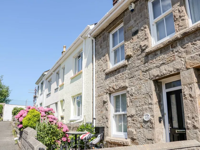 Children-friendly beautiful cottage with garden & terrace | Beach view | Pet-friendly - Image 1