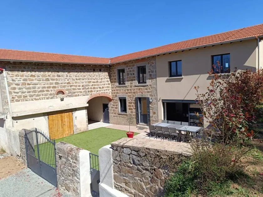 Gîte avec barbecue et terrasse - Image 1