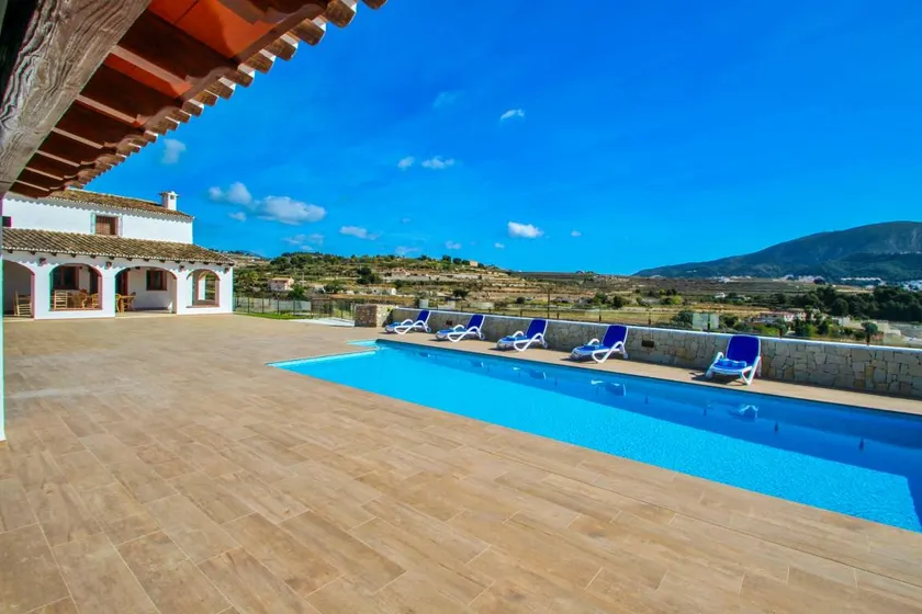 Fully equipped lovely villa with private pool, garden & BBQ | Mountain view | Good for workation - Image 1