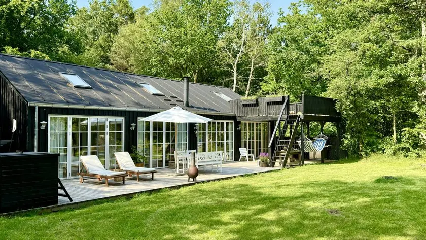 Children-friendly lovely holiday home with garden, terrace & barbeque | Dogs allowed - Image 1
