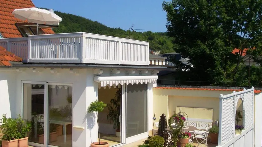 Holiday apartment with terrace | Sea view - Image 1