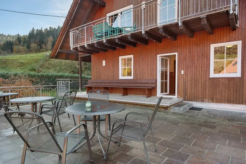 Ferienwohnung 'Apfelblüte' mit Bergblick, Gemeinschaftspool und WLAN - Image 1