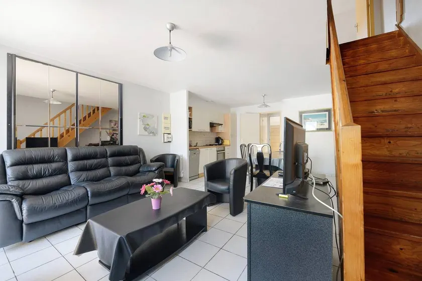 Fully equipped nice cottage with terrace & barbeque | Beach nearby | Perfect for remote work | Pets allowed - Image 1