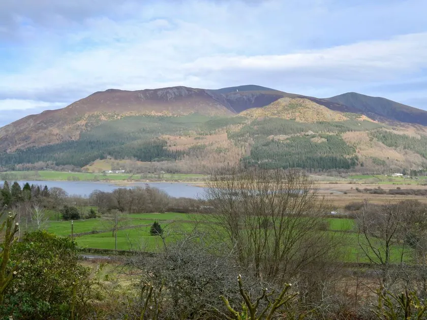 Family-friendly cottage with garden | River view - Image 1