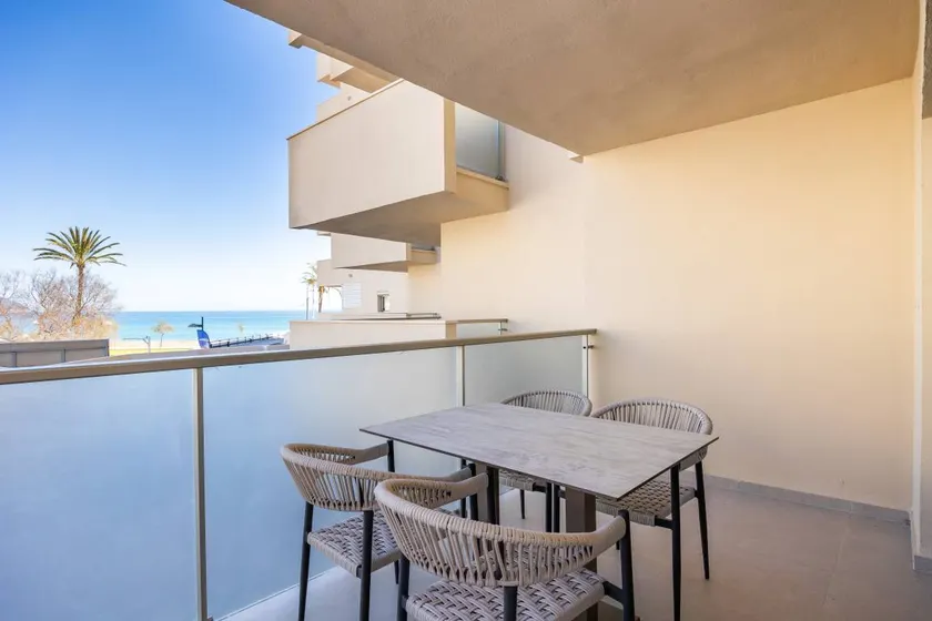Incredible Sea Views – 50 m from Cala Millor Beach - Image 1