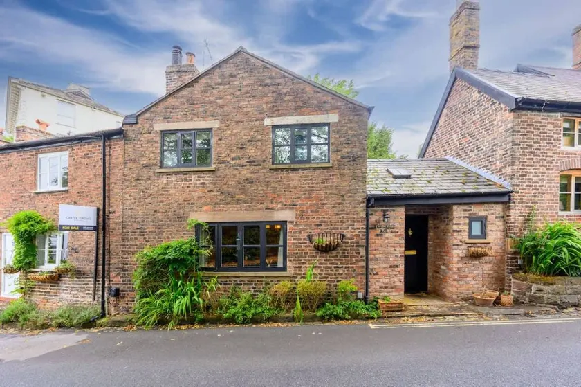 Children-friendly lovely house with garden | Suitable for remote work | Pets are welcome - Image 1