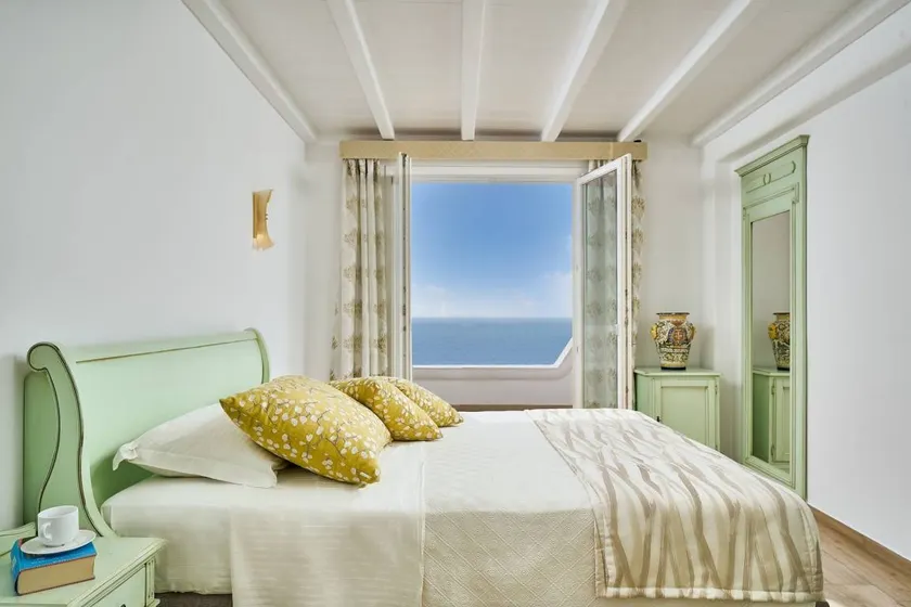 Villa avec jacuzzi, piscine privée et internet haut débit | Vue mer - Image 1