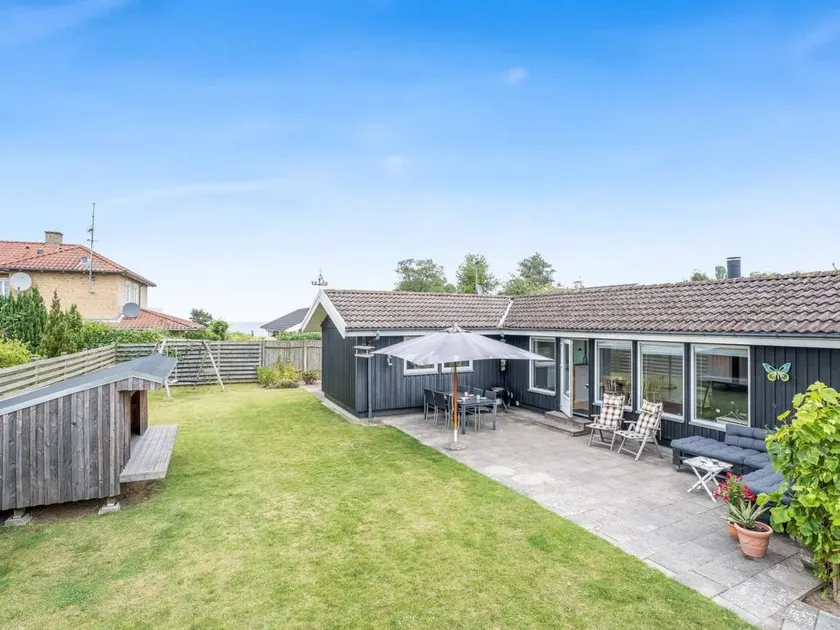 Family-friendly wonderful house with terrace & barbeque | Sea view - Image 1