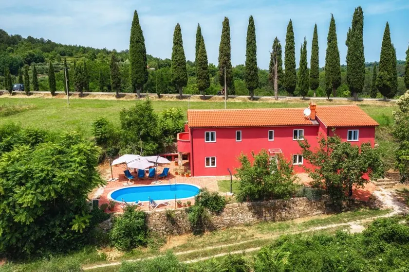Fully equipped villa with private pool, barbecue & terrace | Dogs allowed - Image 1