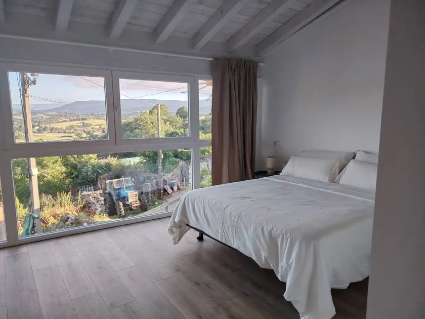 Holiday Home 'Vista Udias' with Mountain Views and Wi-Fi - Image 1
