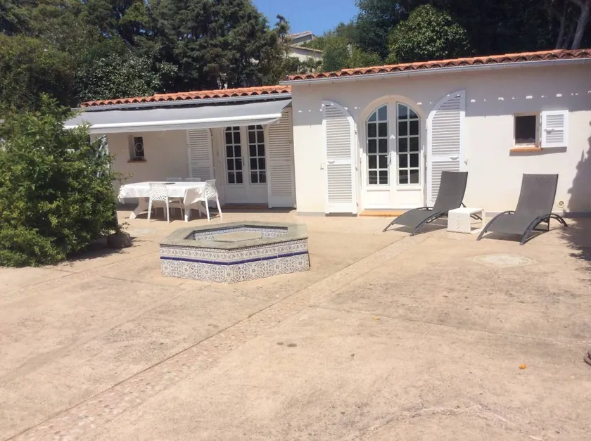 Maison avec jardin, terrasse et barbecue | Vue mer - Image 1