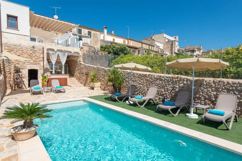 Villa in Buger for 6 people with 3 rooms Ref. 614178 - Image 1