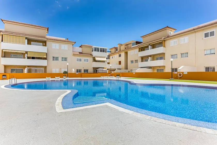 Ferienwohnung mit Pool und Terrasse | Perfekt für die Arbeit von Zuhause - Image 1
