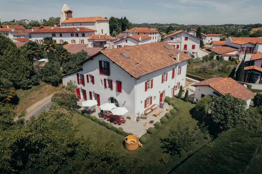 Villa with terrace, barbecue & garden | Garden view - Image 1