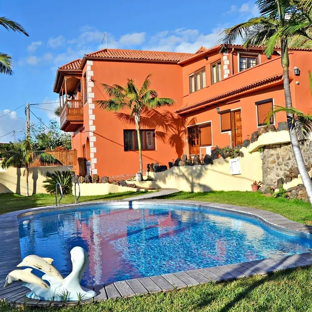 Dedicated room with pool | Close to the beach - Image 1