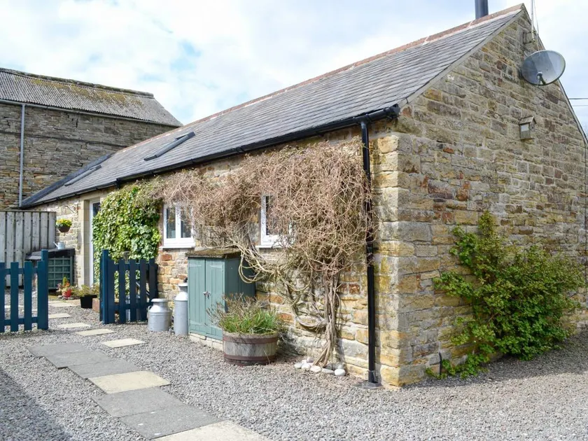 Family-oriented lovely cottage with garden & BBQ | Pets allowed - Image 1