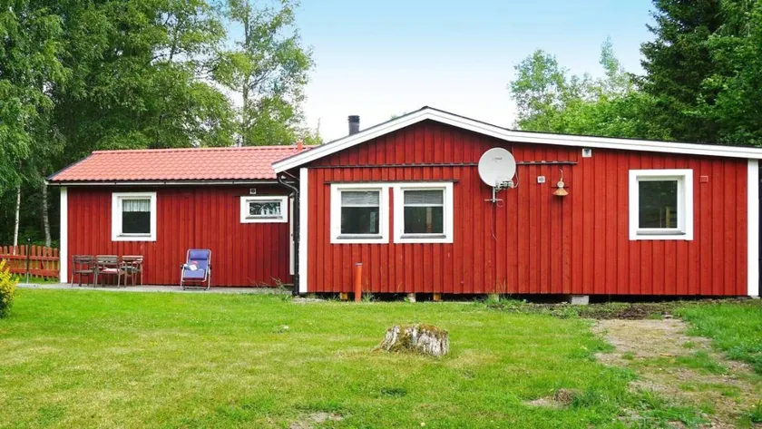 Holiday home with terrace & barbecue - Image 1