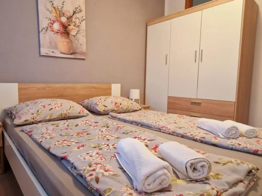 Apartamento con 2 habitaciones para 4 personas - Image 1