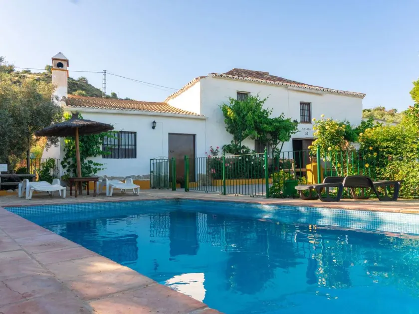 Appartement de vacances avec jardin, barbecue et piscine privée - Image 1