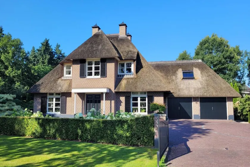 Wonderful villa with terrace, garden & sauna | Nature view - Image 1