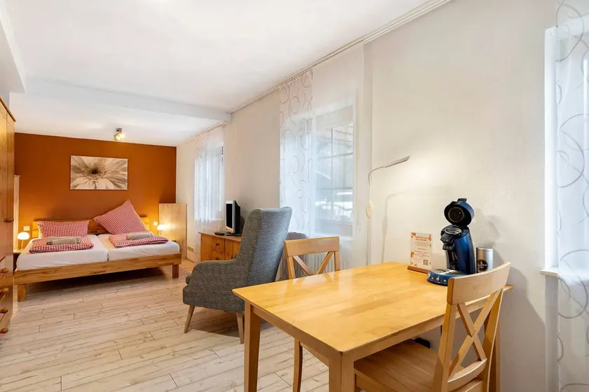 Apartment "Zeder" with Shared Garden and Wi-Fi - Image 1