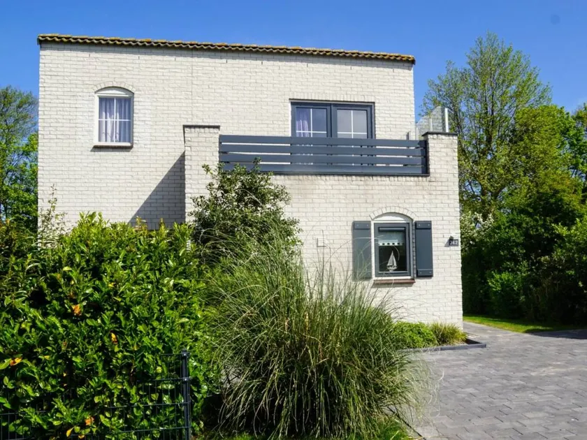 Bungalow adapté aux familles avec piscine et sauna | Avec animaux acceptés - Image 1